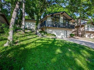 802 Red Oak Ln, Arlington, TX 76012