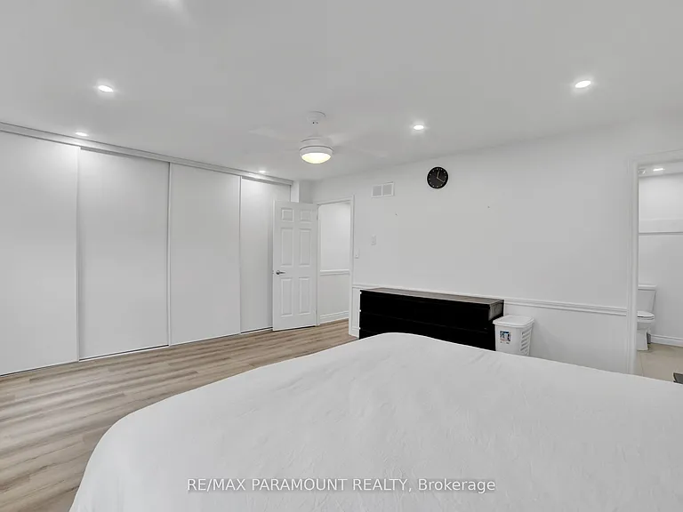 2641 Cavendish Dr — Photo 24
