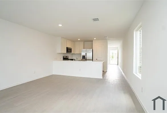 1204 Canyon Wren Dr — Photo 12
