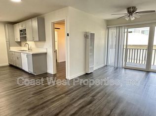 381 Oak Ave APT 3, Carlsbad, CA 92008