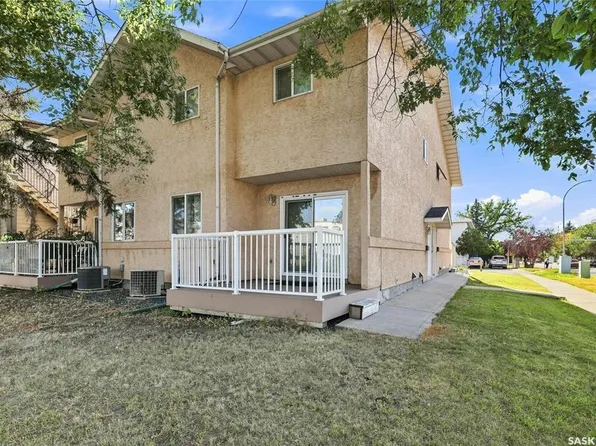 3802 Rae STREET, Regina, SK S4S 1K6