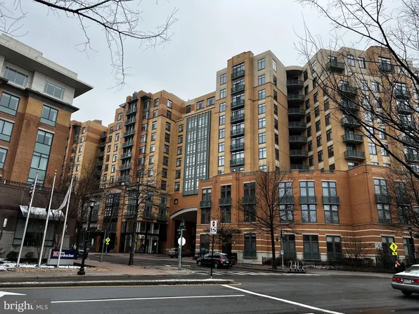 2720 S Arlington Mill Dr Unit 915, Arlington, VA 22206