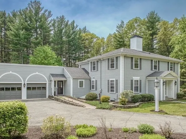 28 Page Rd, Bedford, MA 01730