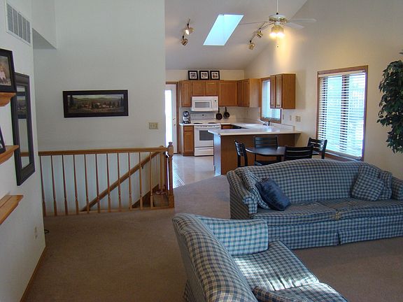 Main room and Kitchen