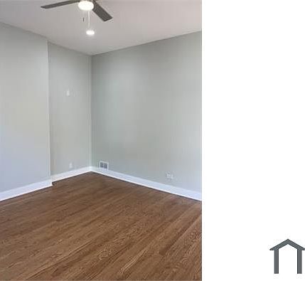 3rd image of 10452 S Avenue M #2
