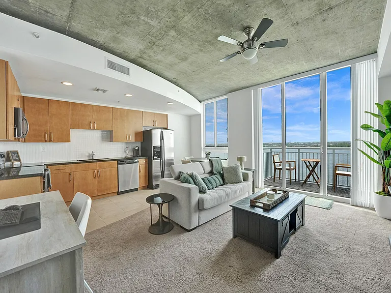 300 S Australian Ave #1009 — Photo 8