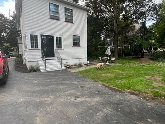 4th image of 110 Berkeley St APT 1