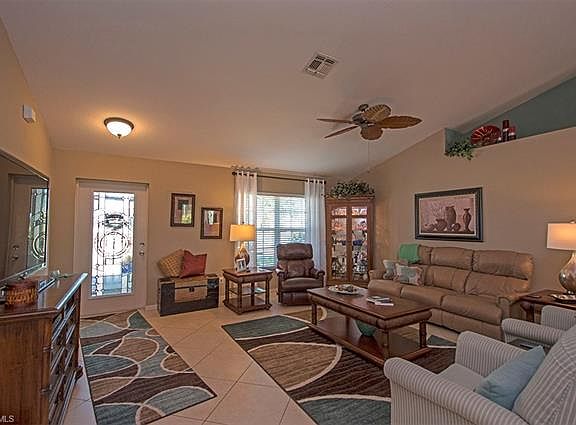 3rd image of 1037 NW 35th Pl