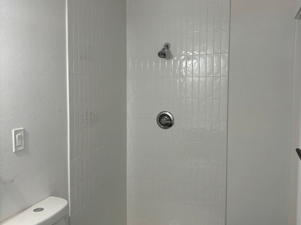 430 W Reunion St #B