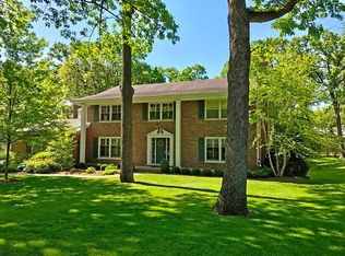 901 Morningside Dr, Lake Forest, IL 60045