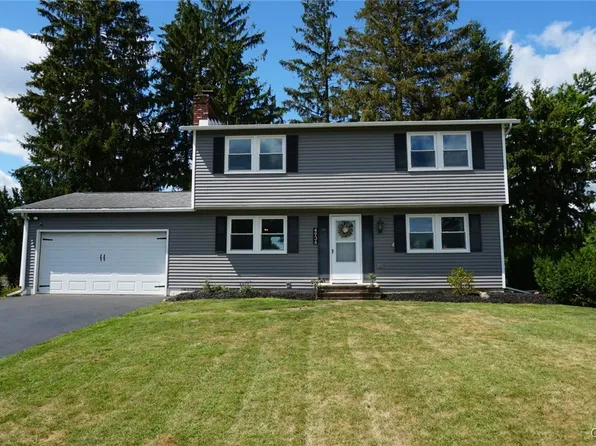 4936 Windgate Rd, Liverpool, NY 13088