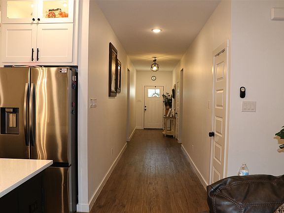 4th image of 803 Netherland Dr