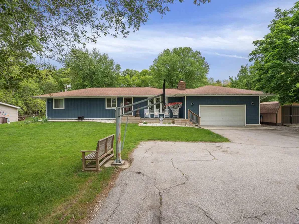 11128 N Quiet Water Rd, Monticello, IN 47960