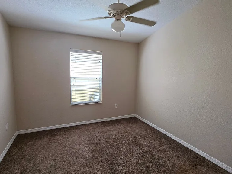 4900 NE 123rd Ln — Photo 16