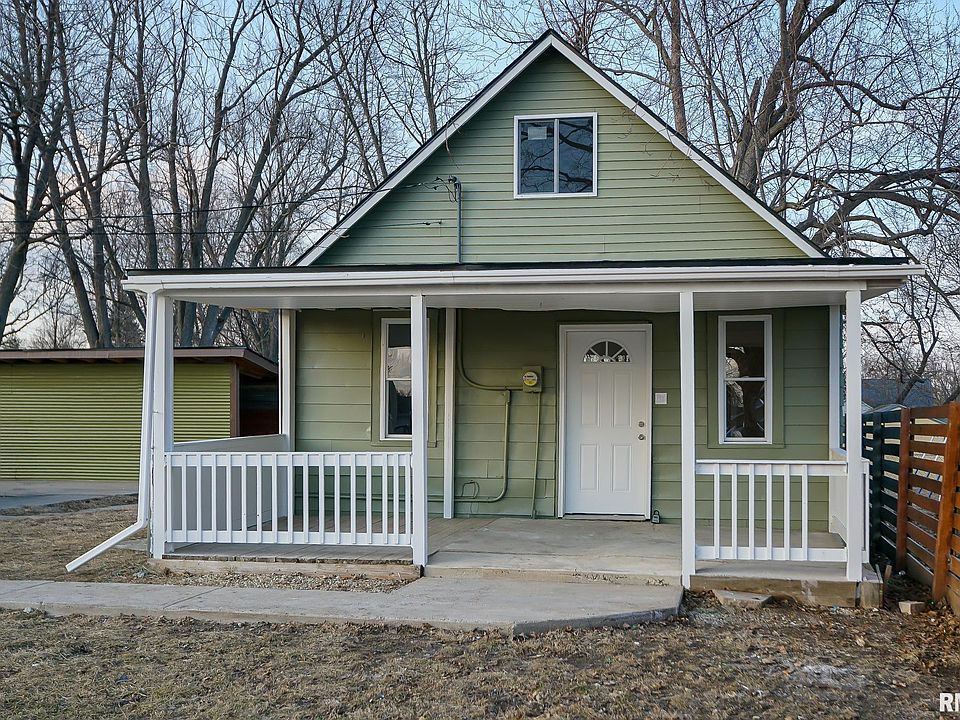 1st image of 105 Groveland St