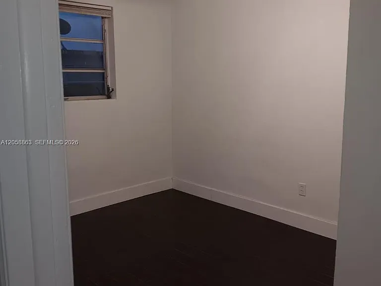 107 SW 18th Ct #12 — Photo 11