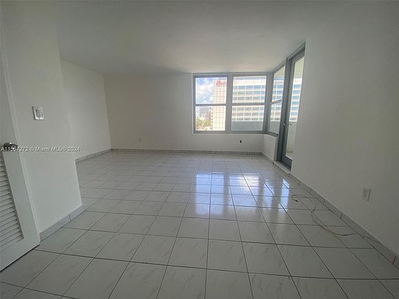 4th image of 2899 Collins Ave APT 815