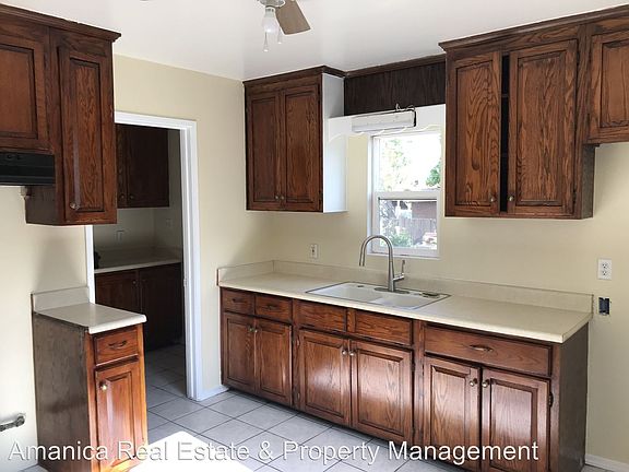 2nd image of 25561 Amanda St