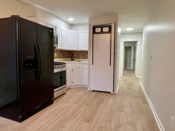 352 Paterson Plank Road image 1 of 8