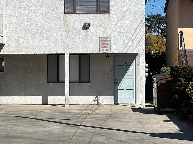 7000 Mountain View Ave #A — Photo 11