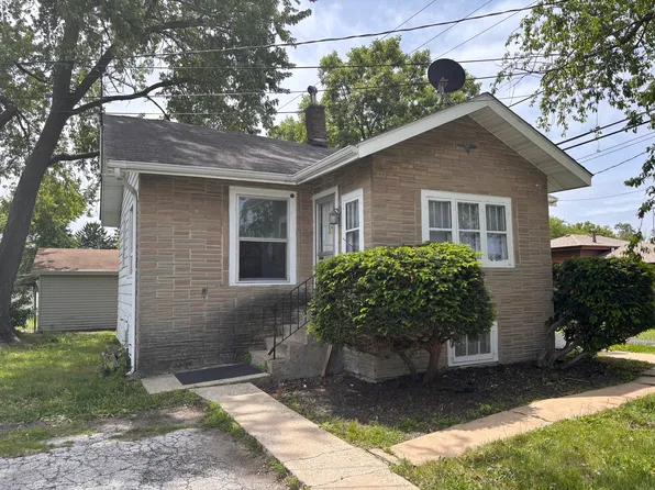 14 W 31st St, Steger, IL 60475