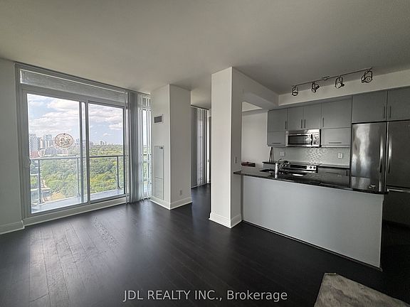 4th image of 825 Church St #2202