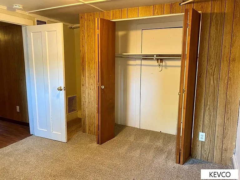 827 Remington St — Photo 10
