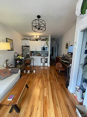 Rented by Marquis Real Estate Services | media 6