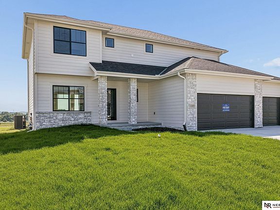 5th image of 11003 N 159th Ave