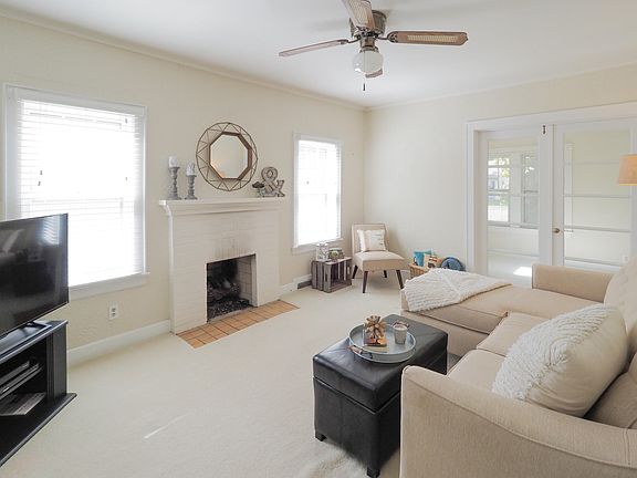 5th image of 5907 Mount Vernon Ave
