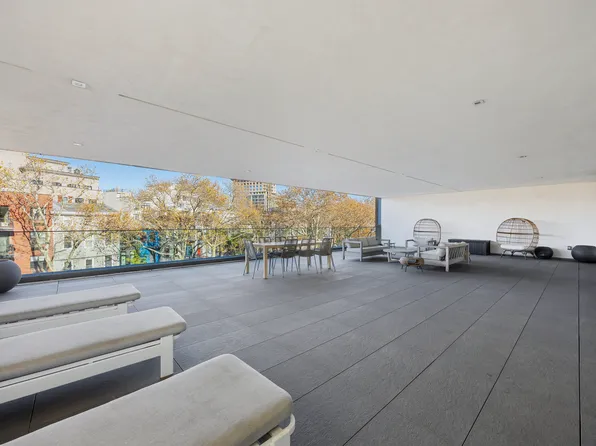 850 Metropolitan Avenue image 11 of 14