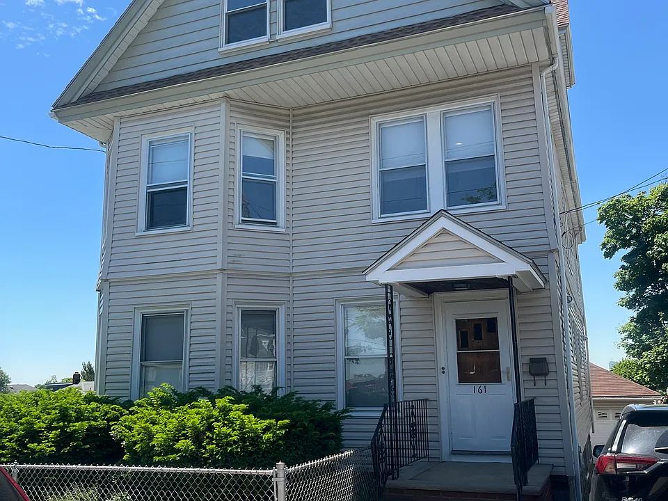 161 Garland St #2