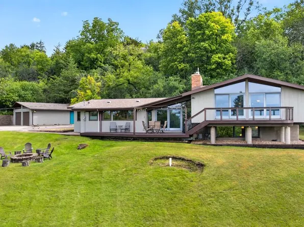 2715 Salem Rd SW, Rochester, MN 55902