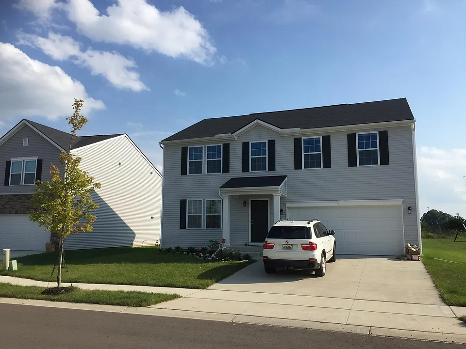 8360 Crab Apple Trl