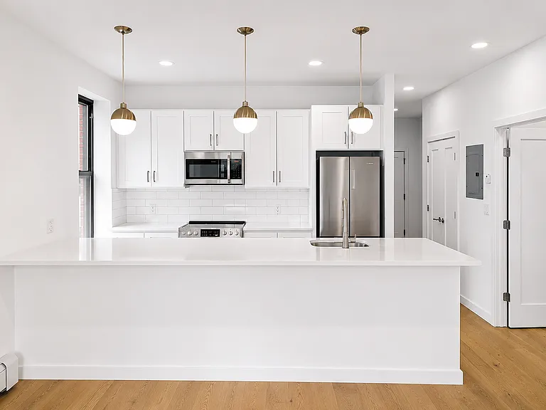 1130 President St #3 — Photo 2