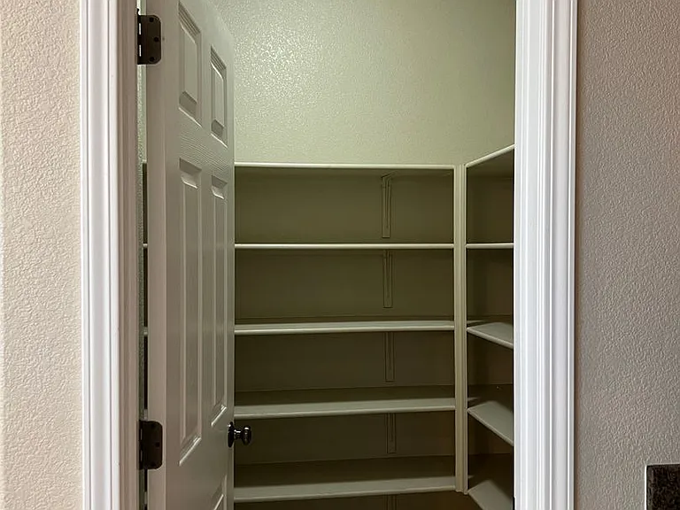 2338 Dunsley Cir — Photo 13