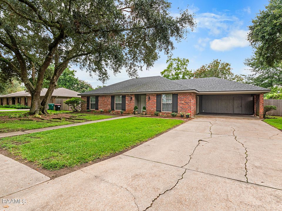 402 Woodvale Ave, Lafayette, LA 70503 MLS 24007085 Zillow