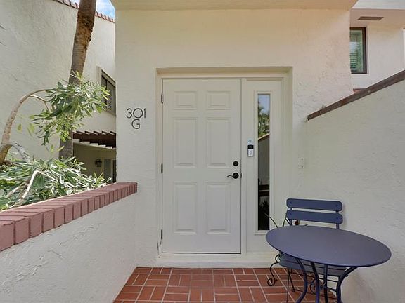 5th image of 301 Sea Oats Dr APT G