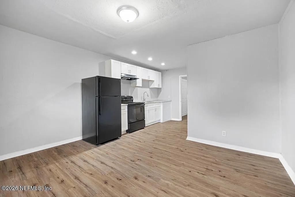 1 bed, 1.0 bath, 420 sqft, $750 — Photo 3