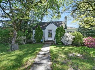 199 4th Ave, Westwood, NJ 07675
