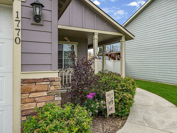 5th image of 1770 W Yaquina Dr