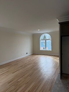 4th image of 153 Bentley St #2
