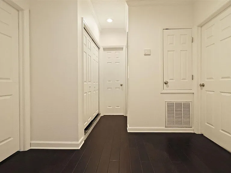 505 S Tampania Ave #2 — Photo 39