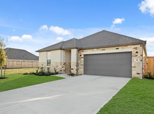 112 Water Grass Trl, Clute, TX 77531