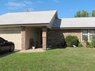 134 W Fulton St S, Broken Arrow, OK 74012