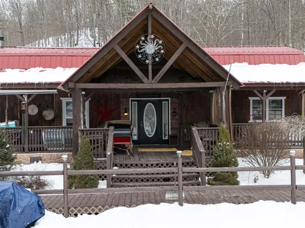 35 McIntyre Rd, Center Point, WV 26339