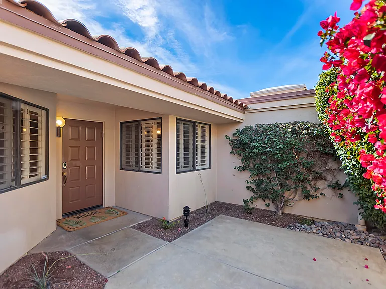 38615 Palm Valley Dr — Photo 3