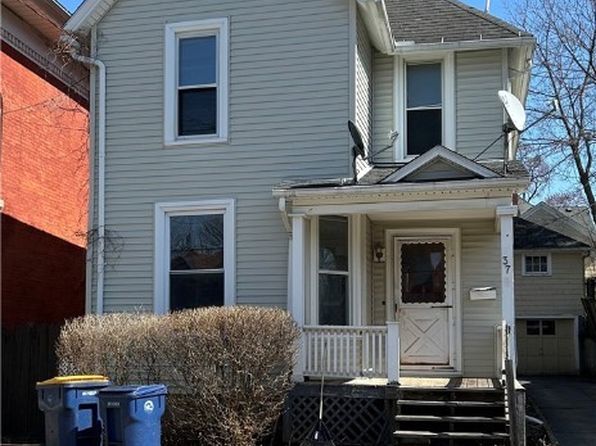 37 Park Pl, Lockport, NY 14094