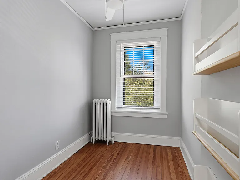 10 S Sheppard St — Photo 22