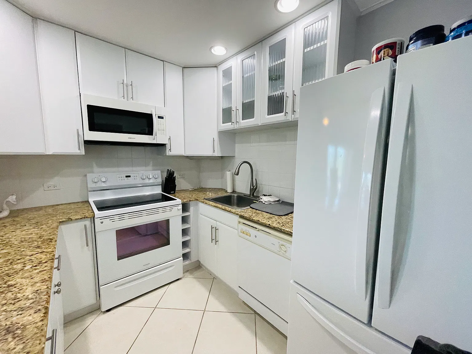1 bed, 647 sqft, $2,600 — Photo 3
